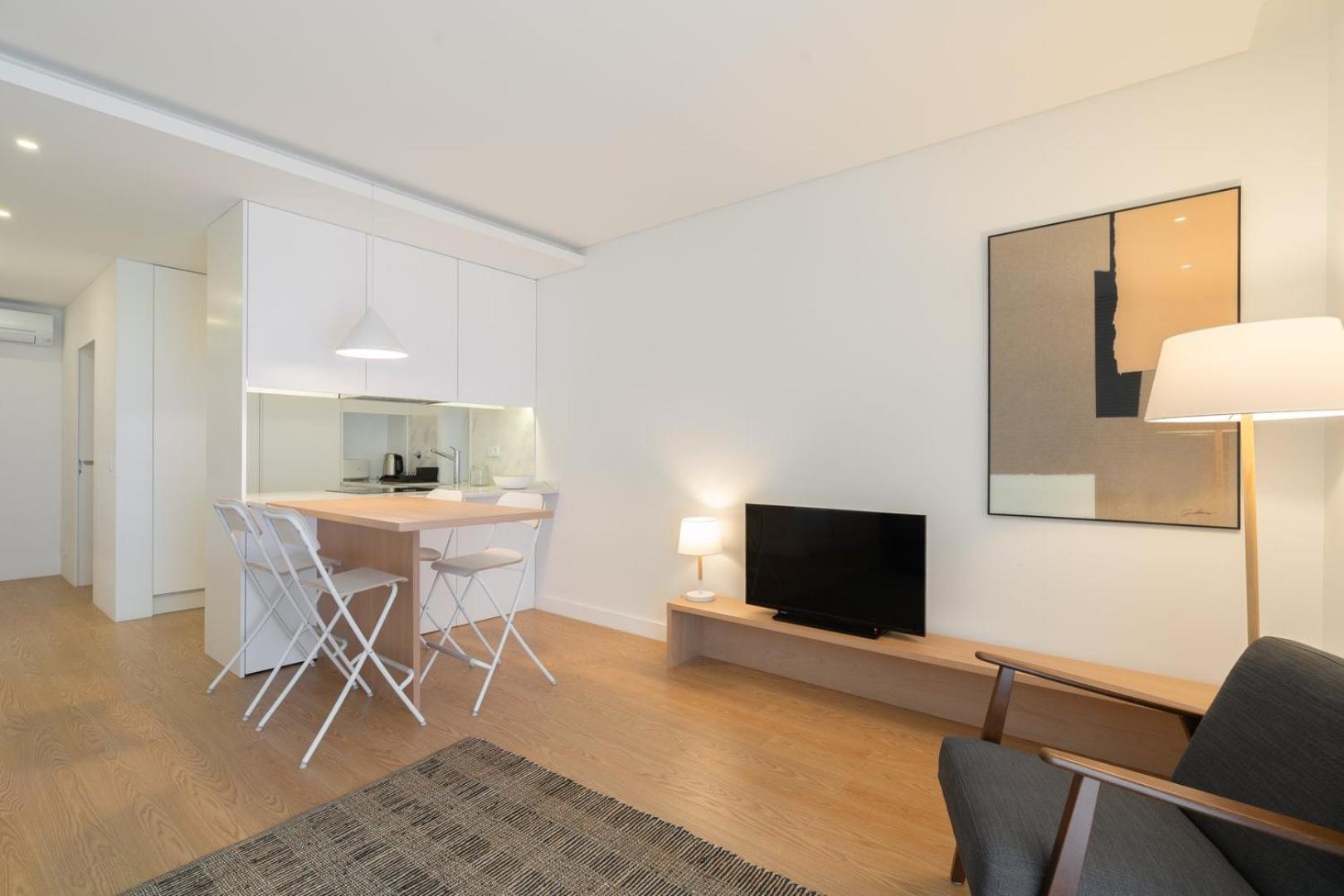 Guestready - Modern 2-Bedroom Apt In Cedofeita 포르투 외부 사진