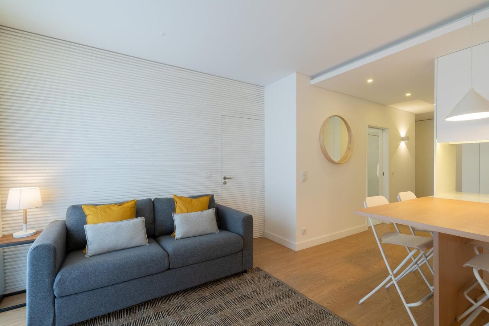 Guestready - Modern 2-Bedroom Apt In Cedofeita 포르투 외부 사진